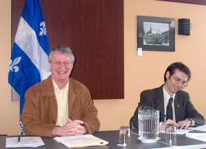 Le prsident rlu du BQ-Portneuf, Pierre de Savoye, en compagnie du Secrtaire de l'Assemble, Guy Ct
